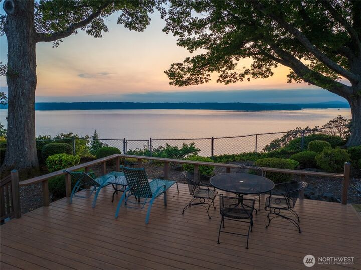 Property Photo:  10445  Marine View Drive SW  WA 98146 