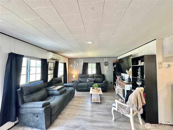 Property Photo:  1620  Broadway Avenue  WA 98550 