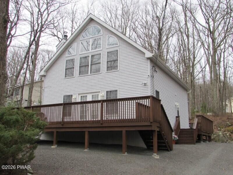 Property Photo:  121 Canterbrook Drive  PA 18428 