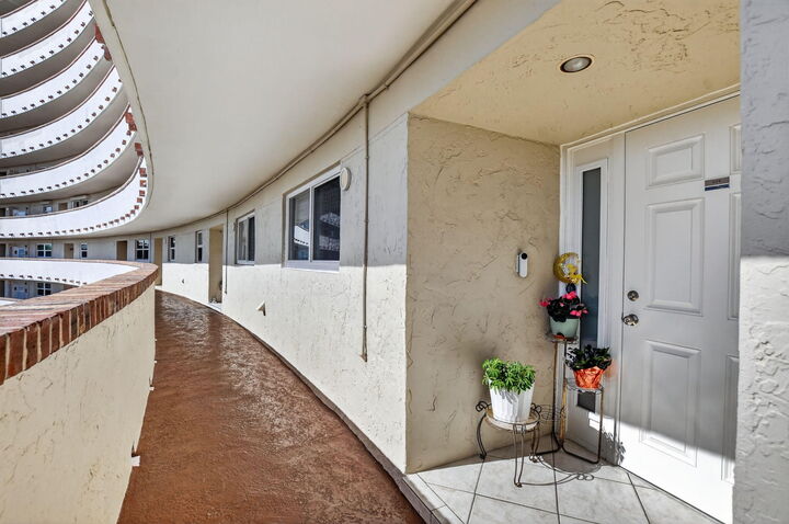Property Photo: 1537 E Hillsboro Boulevard 444 FL 33441