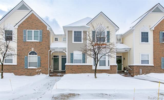Property Photo: 2206 Paradise Trail MI 48371