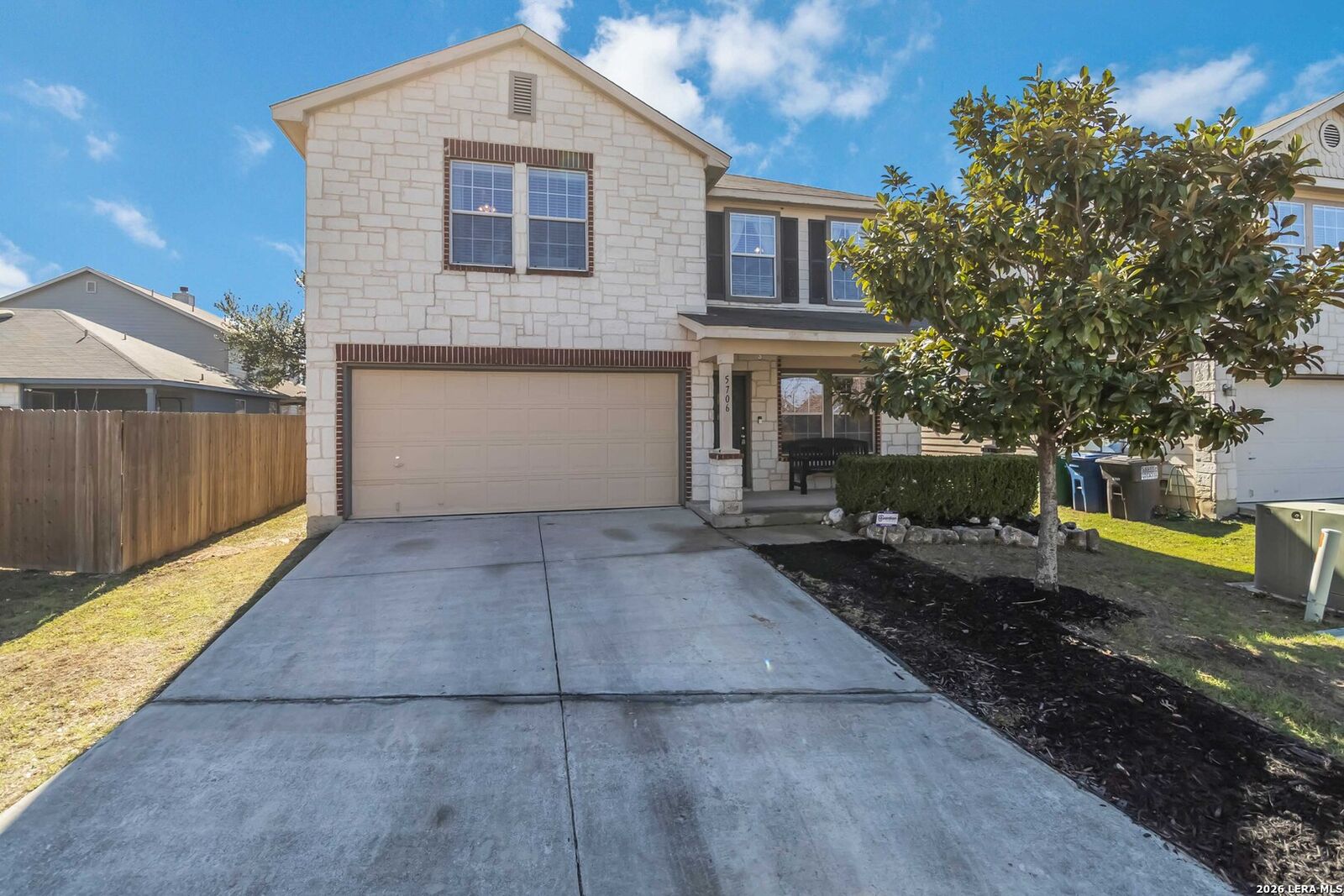 Property Photo:  5706 Sherbrooke Oak  TX 78249 