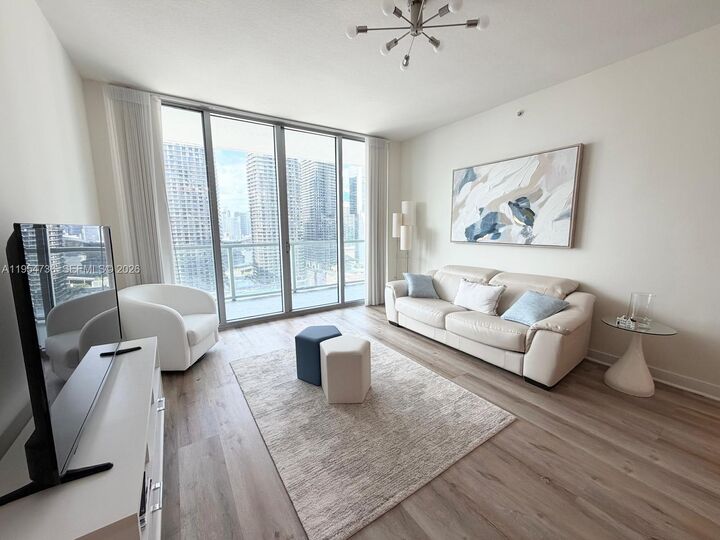 Property Photo: 1111 SW 1 Av 3022-N FL 33130