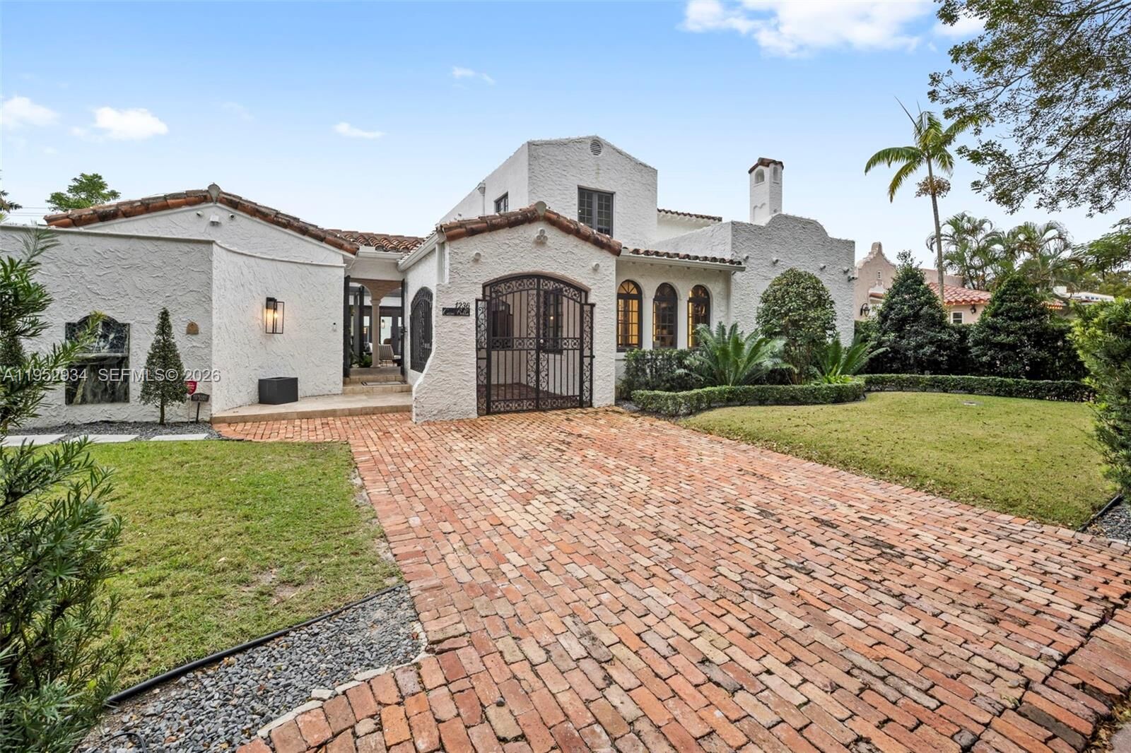 Property Photo:  1236 Obispo Ave  FL 33134 