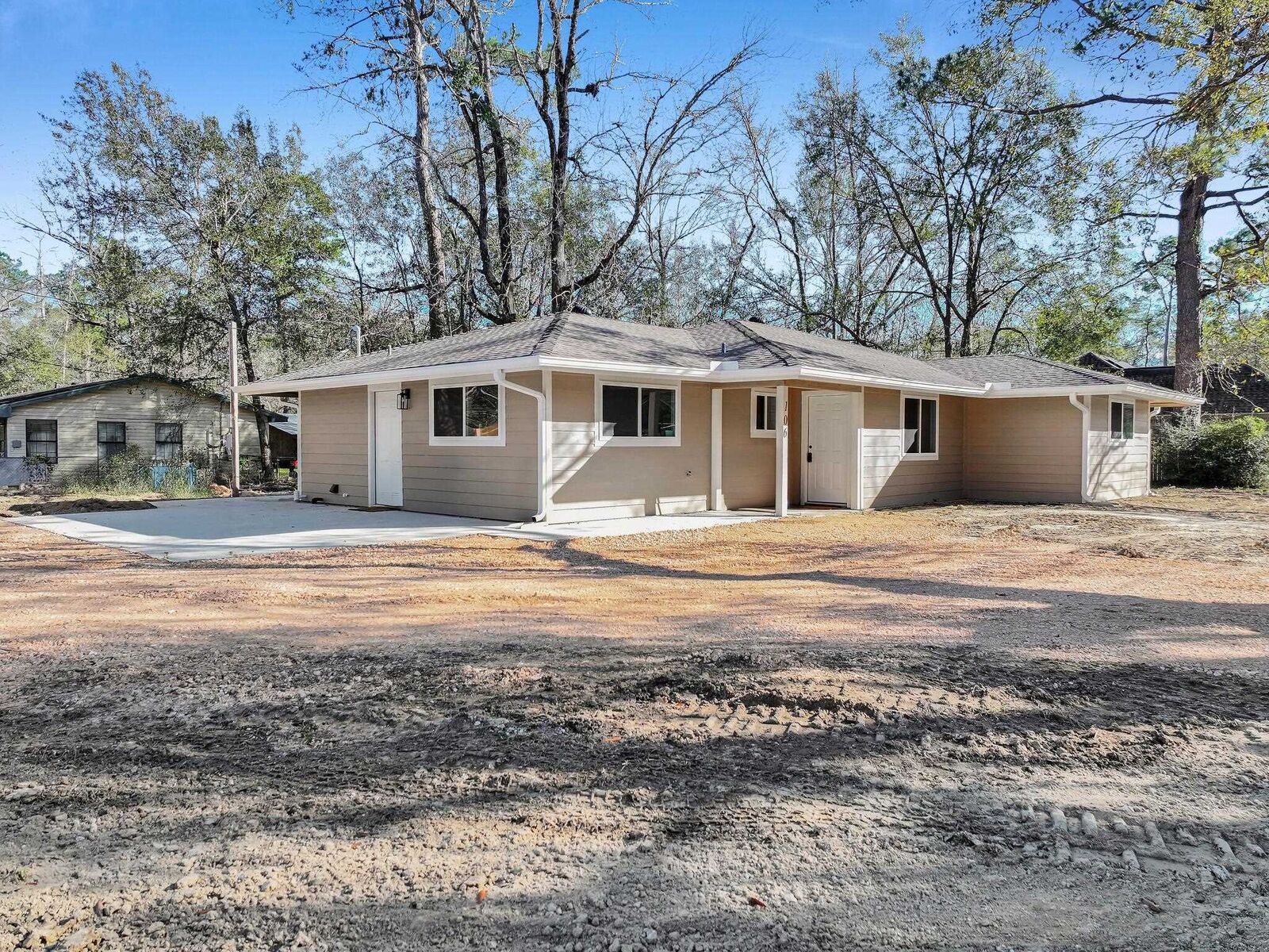 Property Photo:  106 Cherry Dr.  TX 77657 