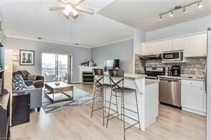 Property Photo:  60 Wyndham Street S 608  ON N1E 7H7 