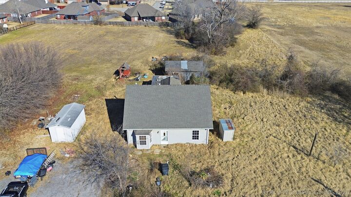 Property Photo:  11825 E 116th Street N  OK 74021 