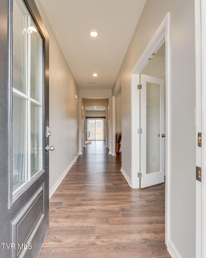 Property Photo: 132 Breckenridge Trace TN 37663