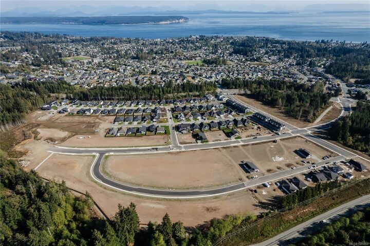 Property Photo: 779 Beaver Creek Blvd BC V9H 0G4