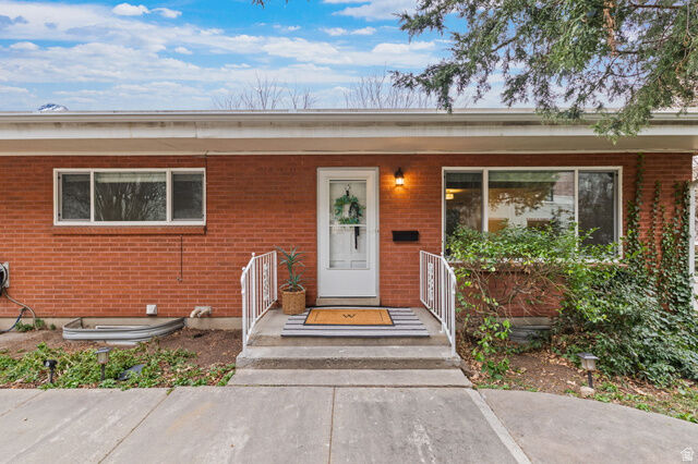 Property Photo:  2270 E Murray Holladay Rd 15  UT 84117 