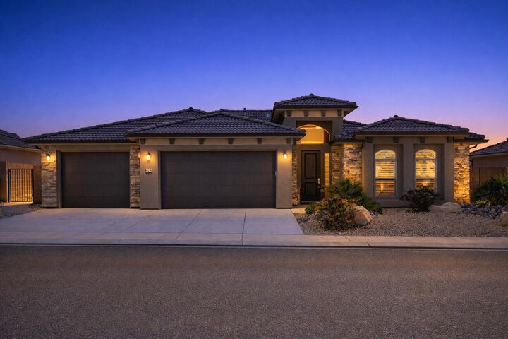 Property Photo: 1212 E Gordon Ln UT 84780