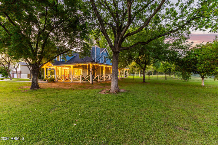 Property Photo: 2912 E Houston Avenue AZ 85234