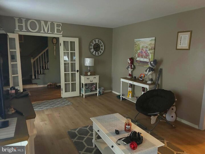 Property Photo:  100 Pin Oak Drive  NJ 08068 