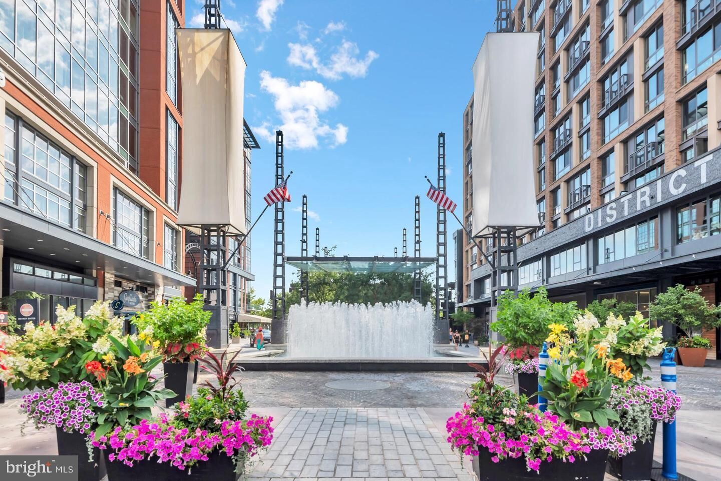 Property Photo: 355 I Street SW 501 DC 20024