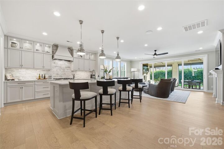 Property Photo: 1016 Thatcher Way SC 29715