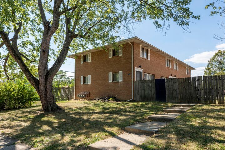 Property Photo:  1759 Lonsdale Road  OH 43232 