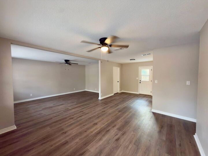 Property Photo:  215 Jones Road  FL 32536 