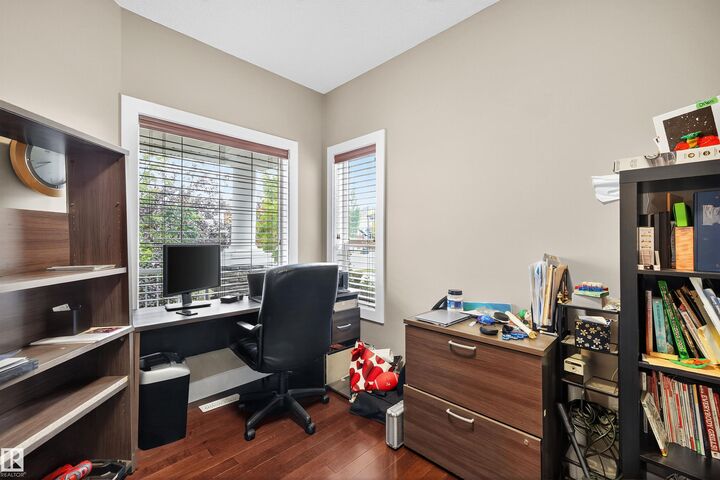 Property Photo: 520 Stewart Crescent SW AB T6X 0A8