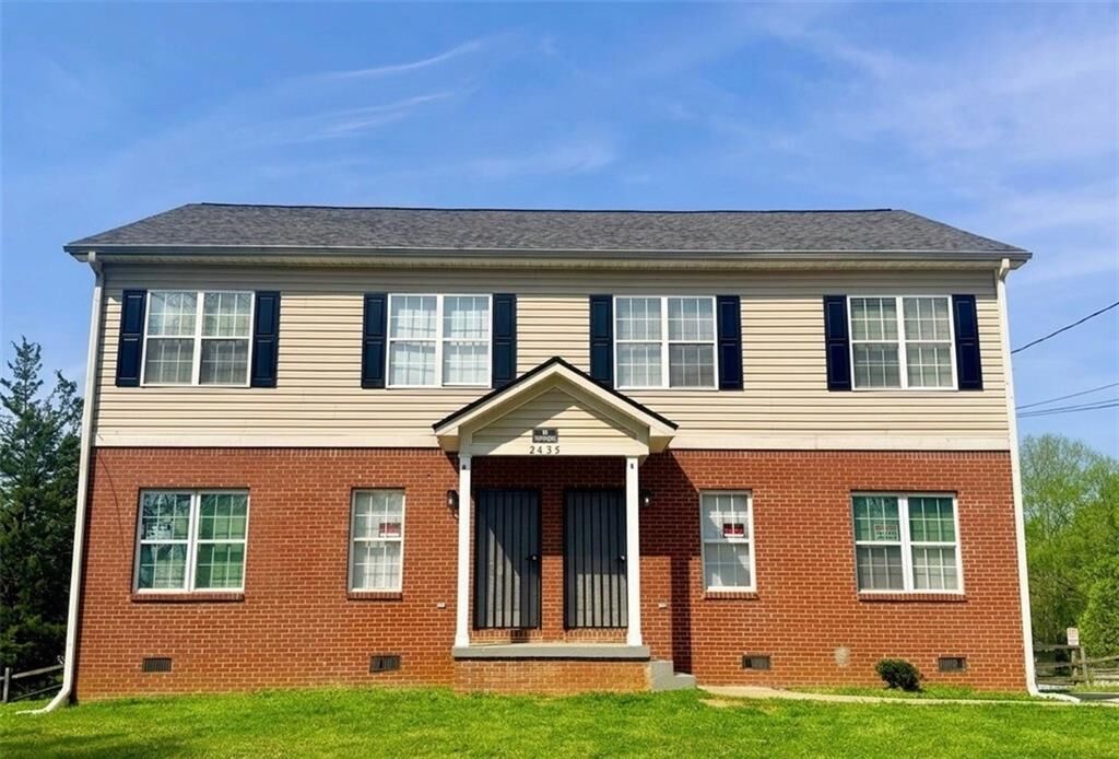 Property Photo:  2435 Bellview Avenue NW  GA 30318 