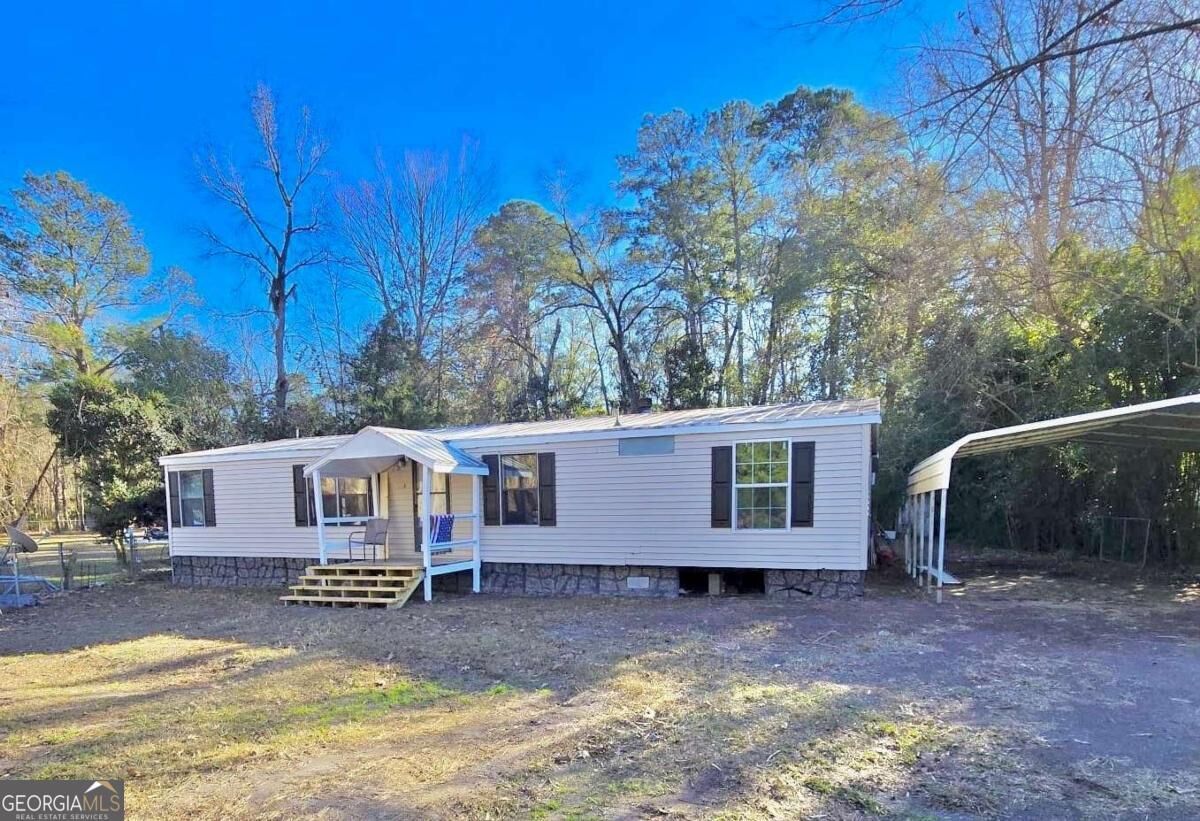 Property Photo:  211 Waycross Road  GA 31419 