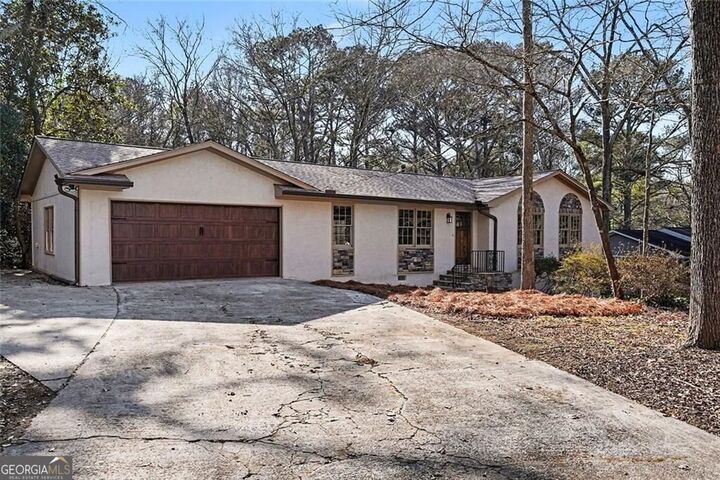 Property Photo:  2304 Rolling Acres Court SW  GA 30094 