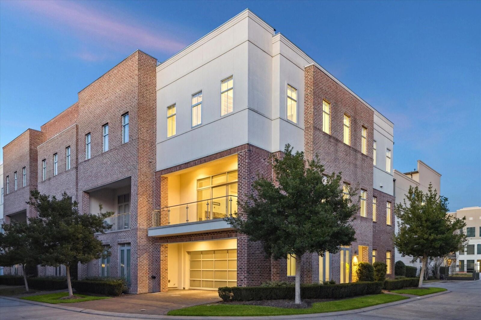 Property Photo:  1430 Lake Pointe Parkway  TX 77478 