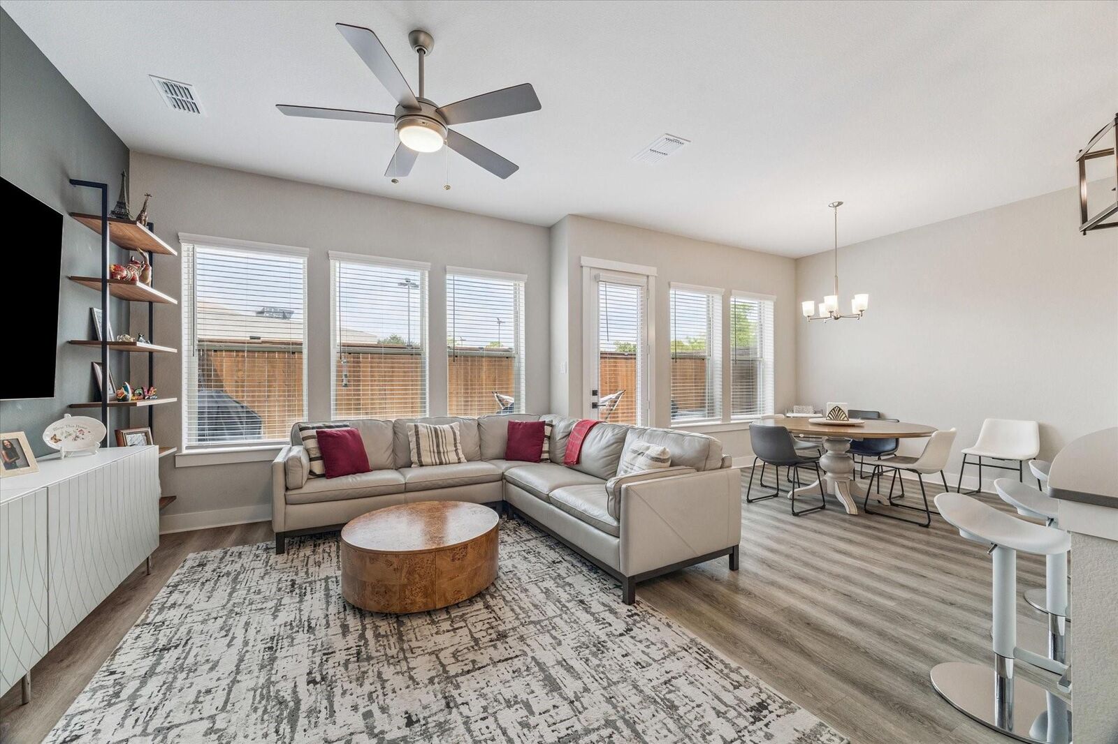 Property Photo:  964 Ford Pines Lane  TX 77091 