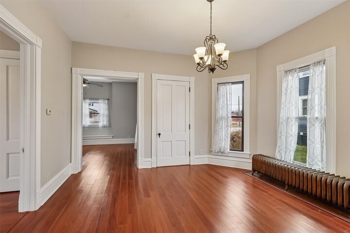 Property Photo:  521 Division Street  IA 50036 