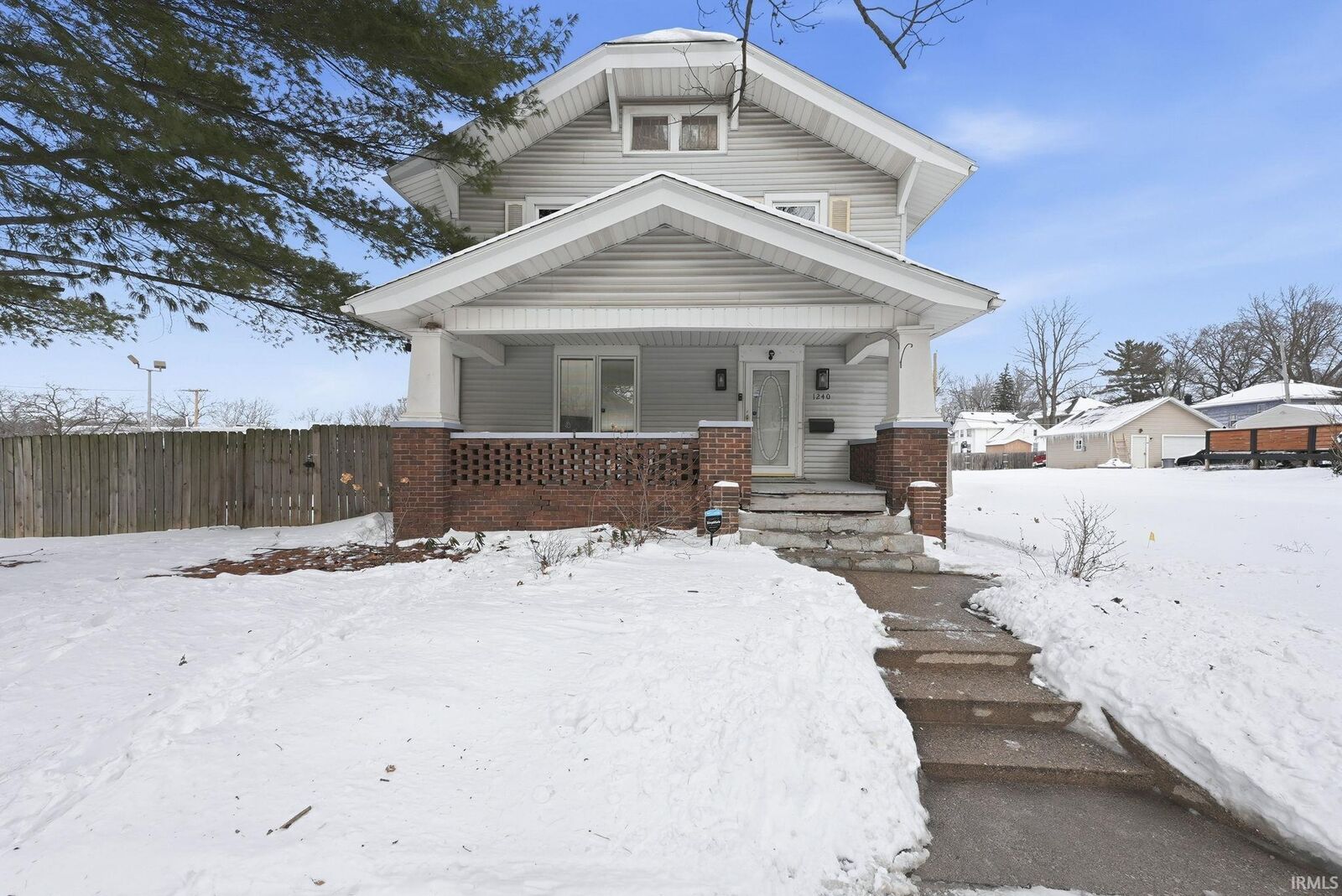 Property Photo:  1240 W Oakdale Drive  IN 46807 