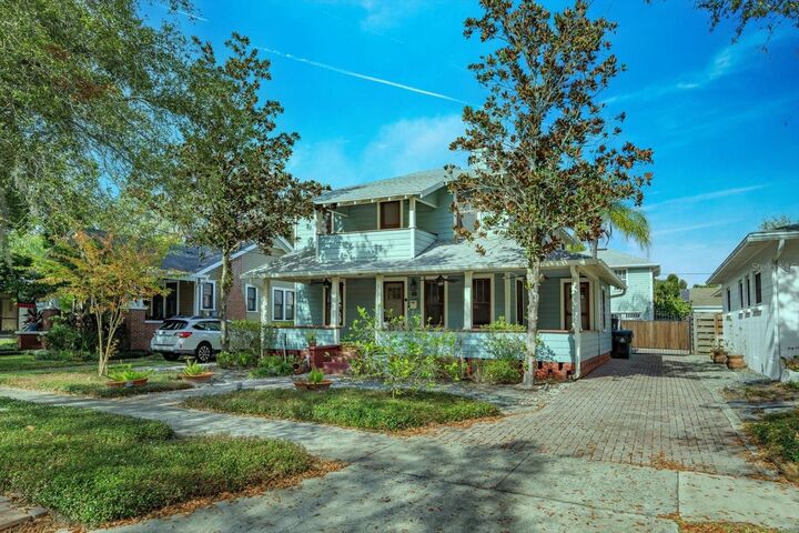 Property Photo: 817 Livingston Street FL 32803