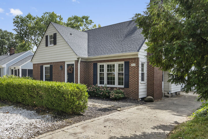 Property Photo:  2533 Kessler Boulevard East Drive  IN 46220 