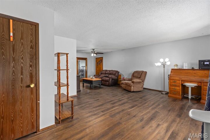 Property Photo:  1512 N Harrison Street  IL 62056 