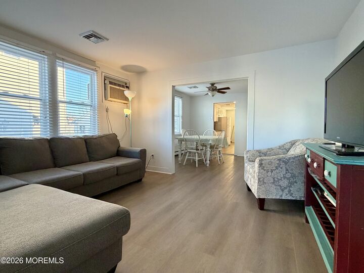 Property Photo:  546 E Bayview Avenue  NJ 08740 