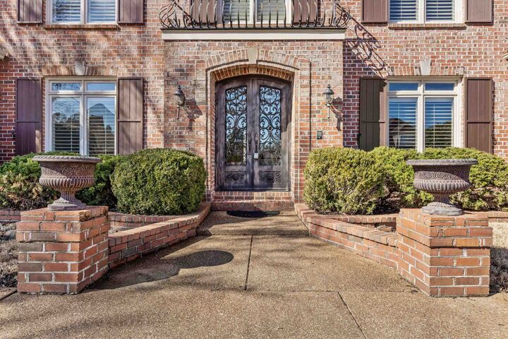 Property Photo:  1831 Groveway Dr  TN 38139 