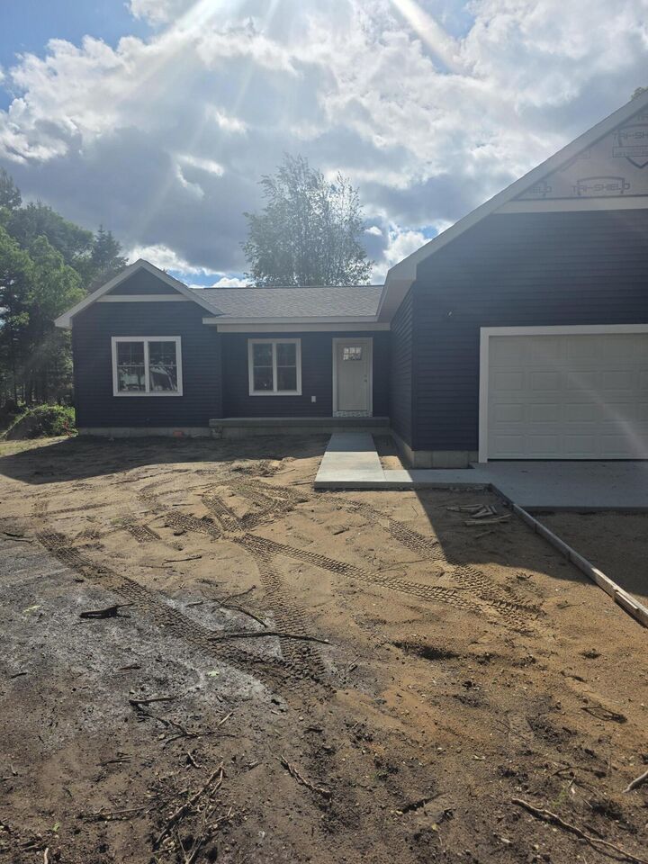 Property Photo: 644 Willow Street MI 49329