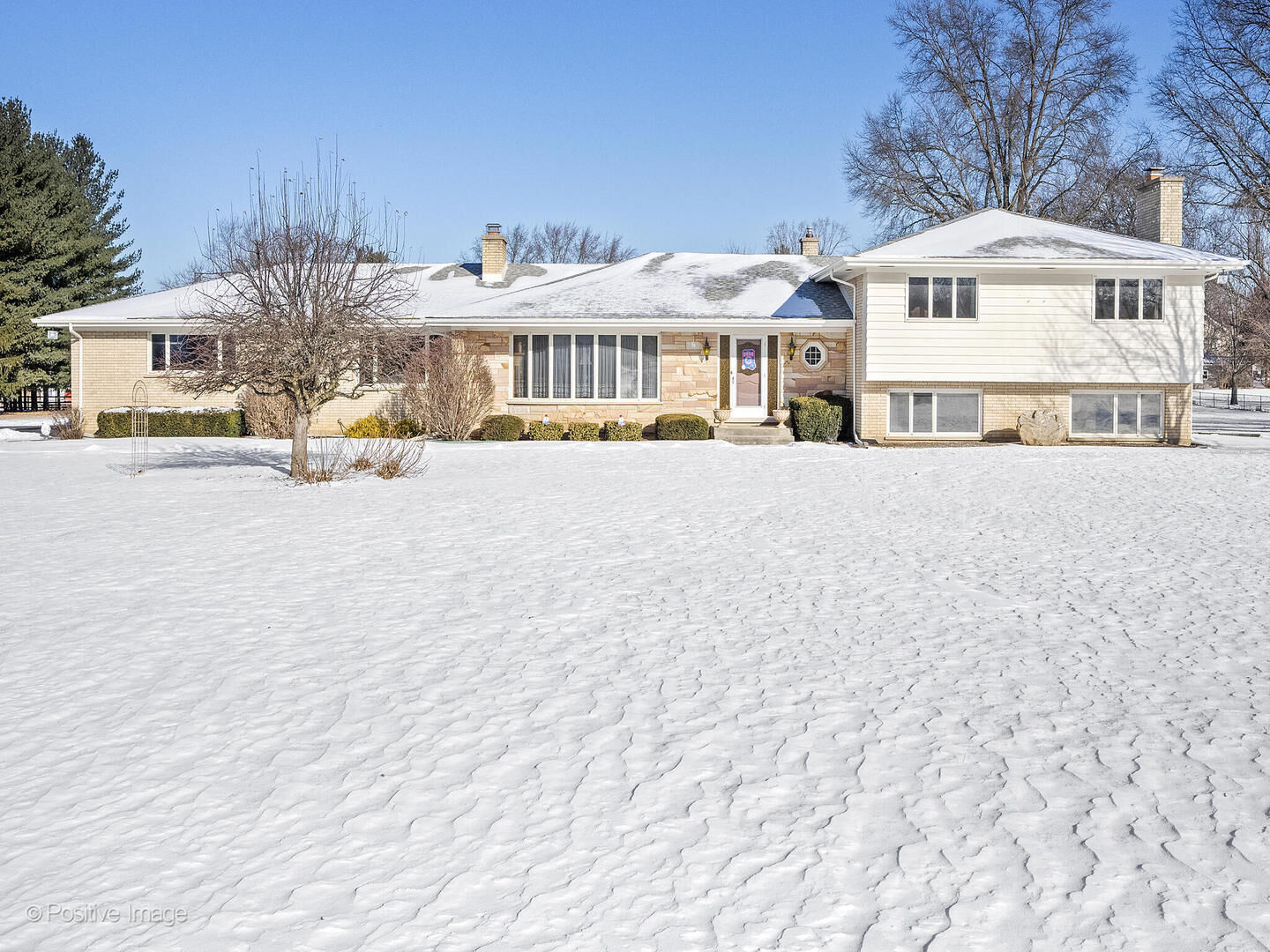 Property Photo: 28W472 Cape Avenue IL 60185