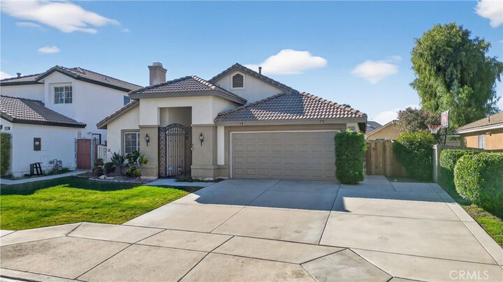 Property Photo:  1066 Mill Iron Way  CA 92583 