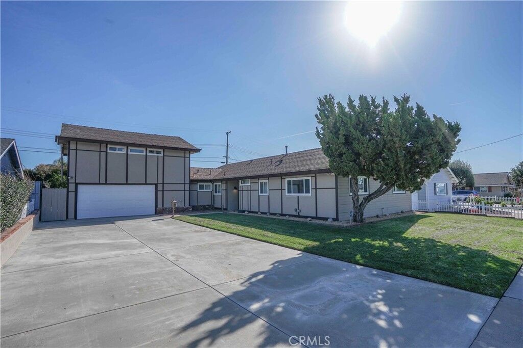 Property Photo:  4662 Santa Fe  CA 92886 