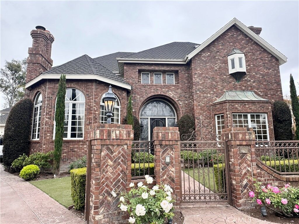 Property Photo:  25782 Highplains  CA 92653 