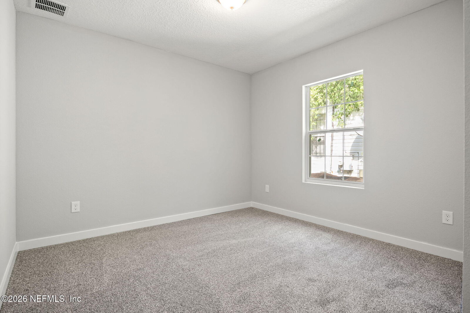 Property Photo:  1588 W 15th Street  FL 32209 