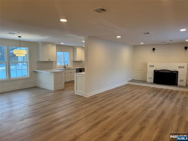 Property Photo:  19 Lavina Terrace  NJ 07470 