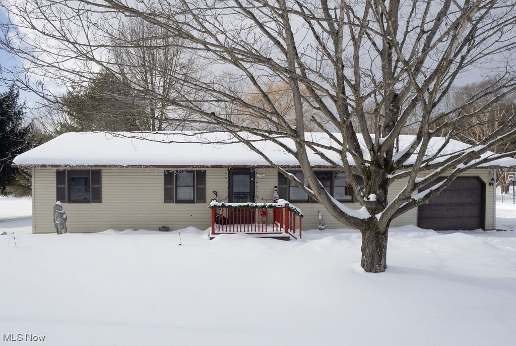 Property Photo: 11789 Mills Road OH 44231