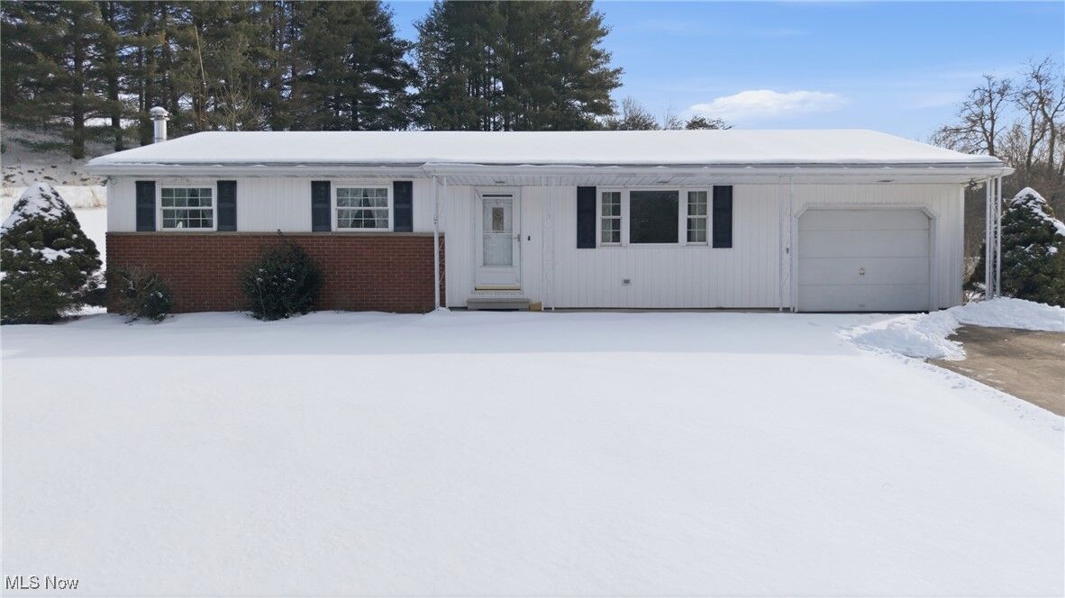 Property Photo:  2207 Harris Highway  WV 26181 