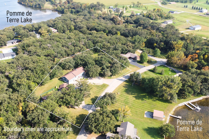 Property Photo:  27322 Oak Point Road  MN 56531 