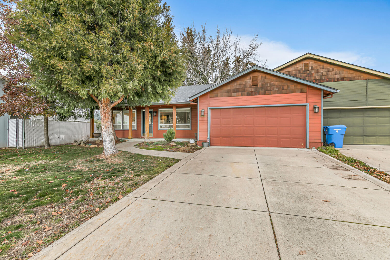 Property Photo: 388 Crystal Drive OR 97524