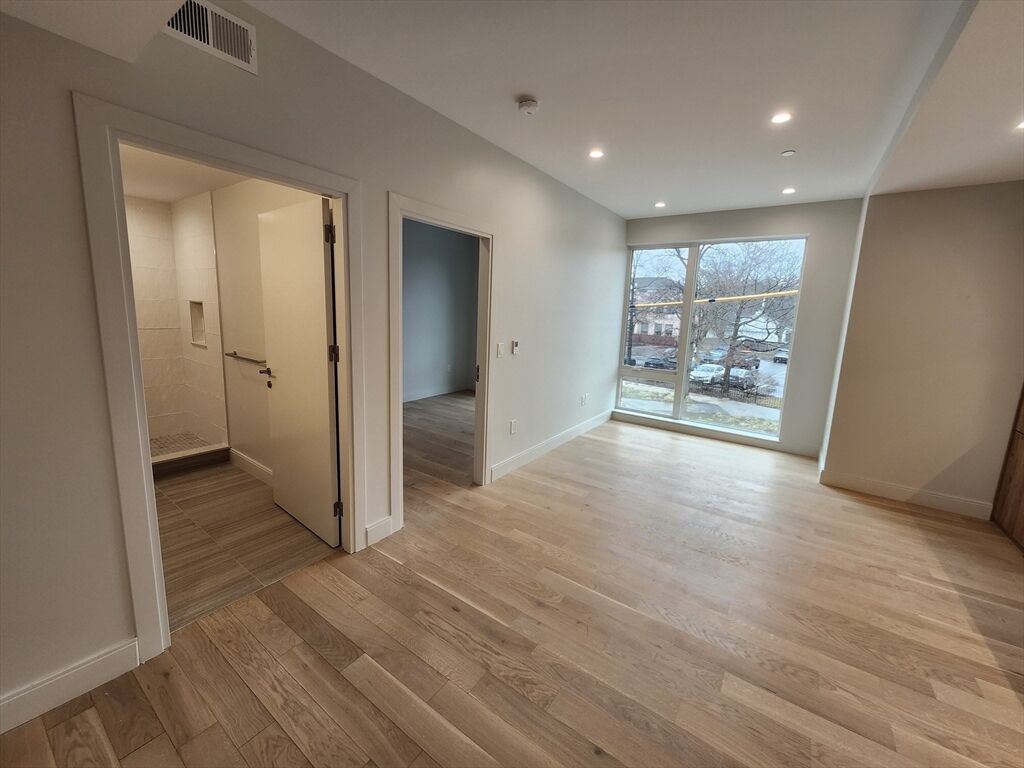 Property Photo:  1055 Cambridge St 201  MA 02139 