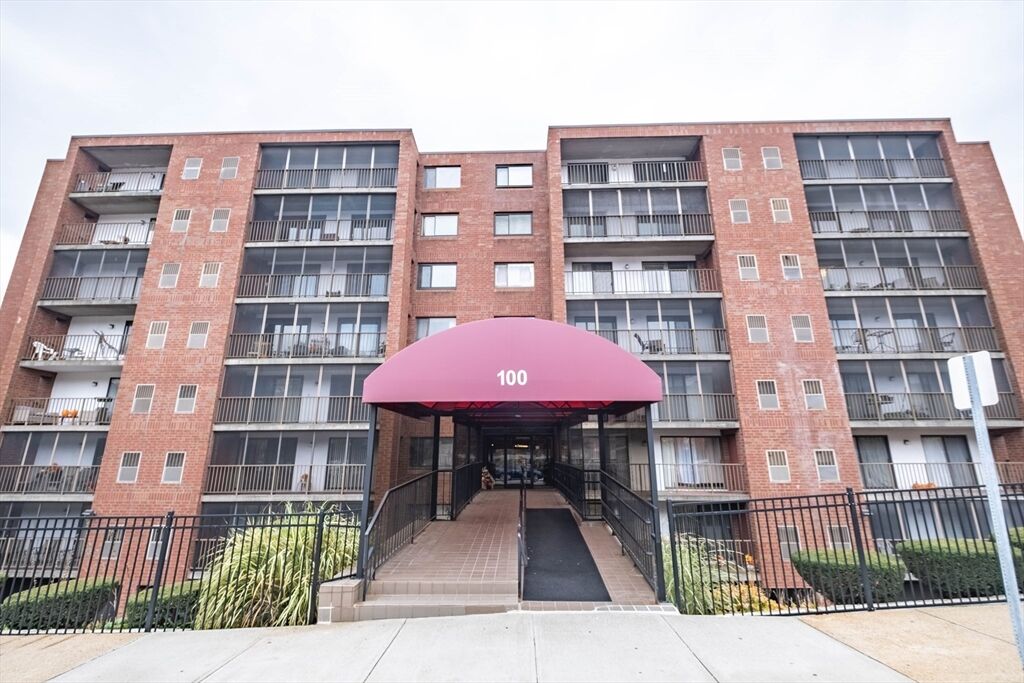 Property Photo:  100 High St 802  MA 02155 