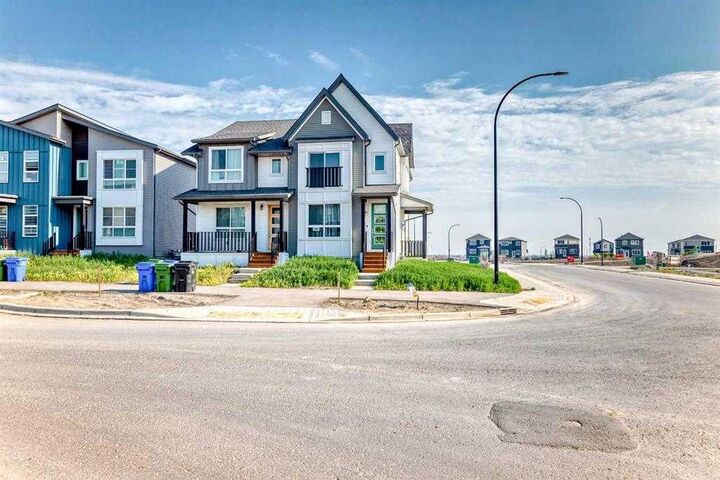 Property Photo: 200 Belmont Way SW AB T2X 5T4