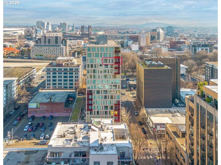 Property Photo:  937 NW Glisan St 1431  OR 97209 