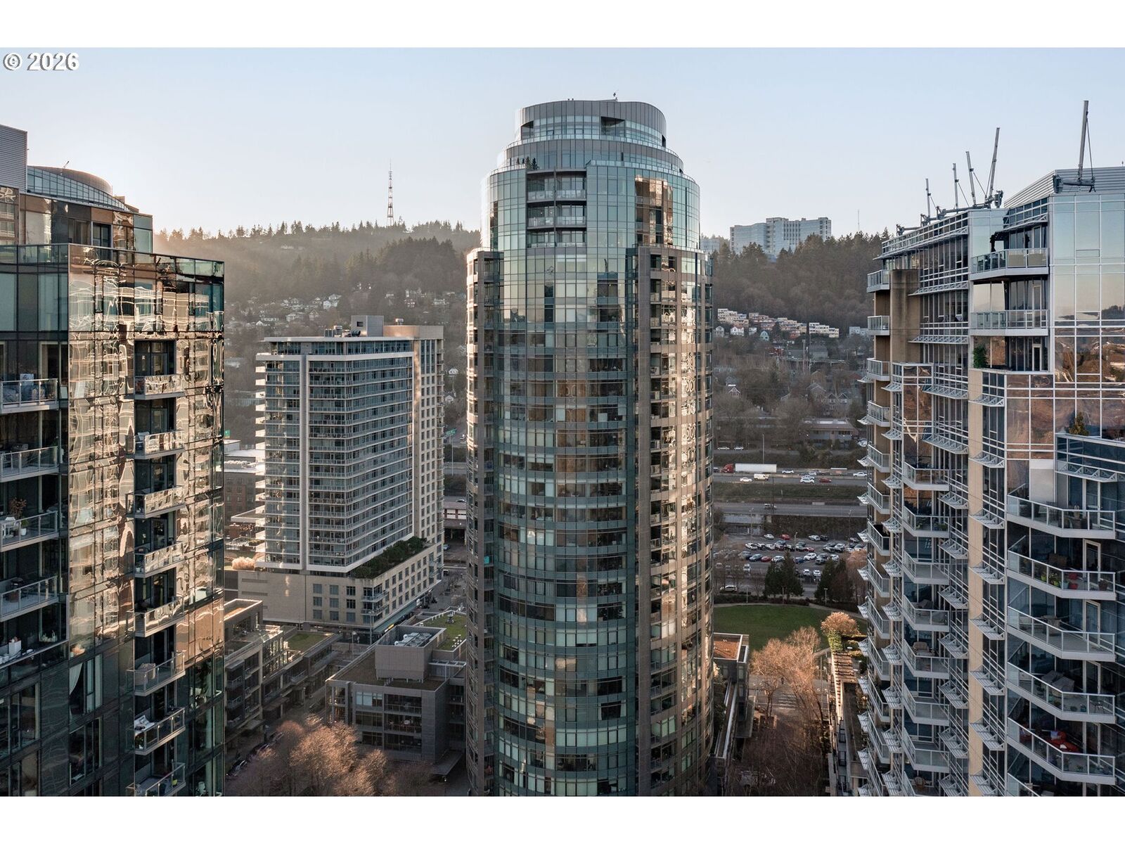 Property Photo:  3601 S River Pkwy  OR 97239 